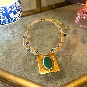 🦚CHICOS Vintage Pendant Necklace 🦚